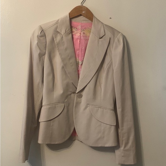 Robert Graham Tan Sateen Blazer 🔥 - Picture 5 of 11